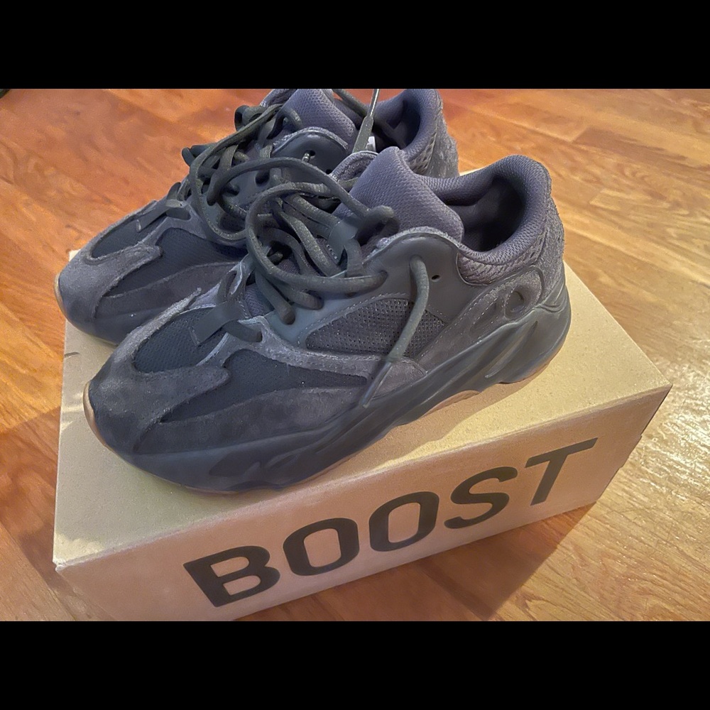 2019 Yeezy Boost 700 “Utility Black”
